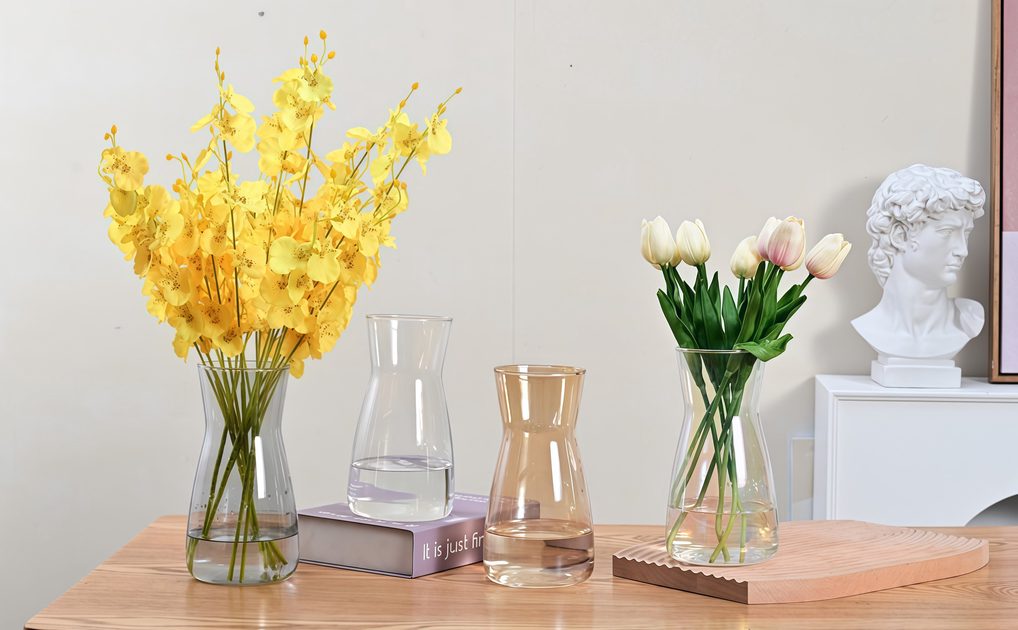 The One Vase That Does Everything (Without Costing You Your Deposit)
